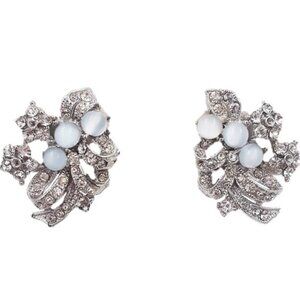 Vintage 1950s Rhodium Plated Cabochon Faux-Blue Moonstone Clip Earrings